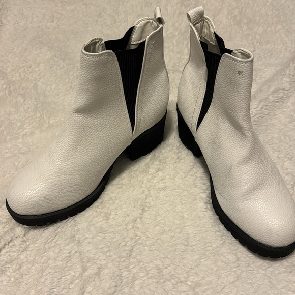 Mia Jody Chelsea Boot - Size 7.5 - Picture 8 of 16